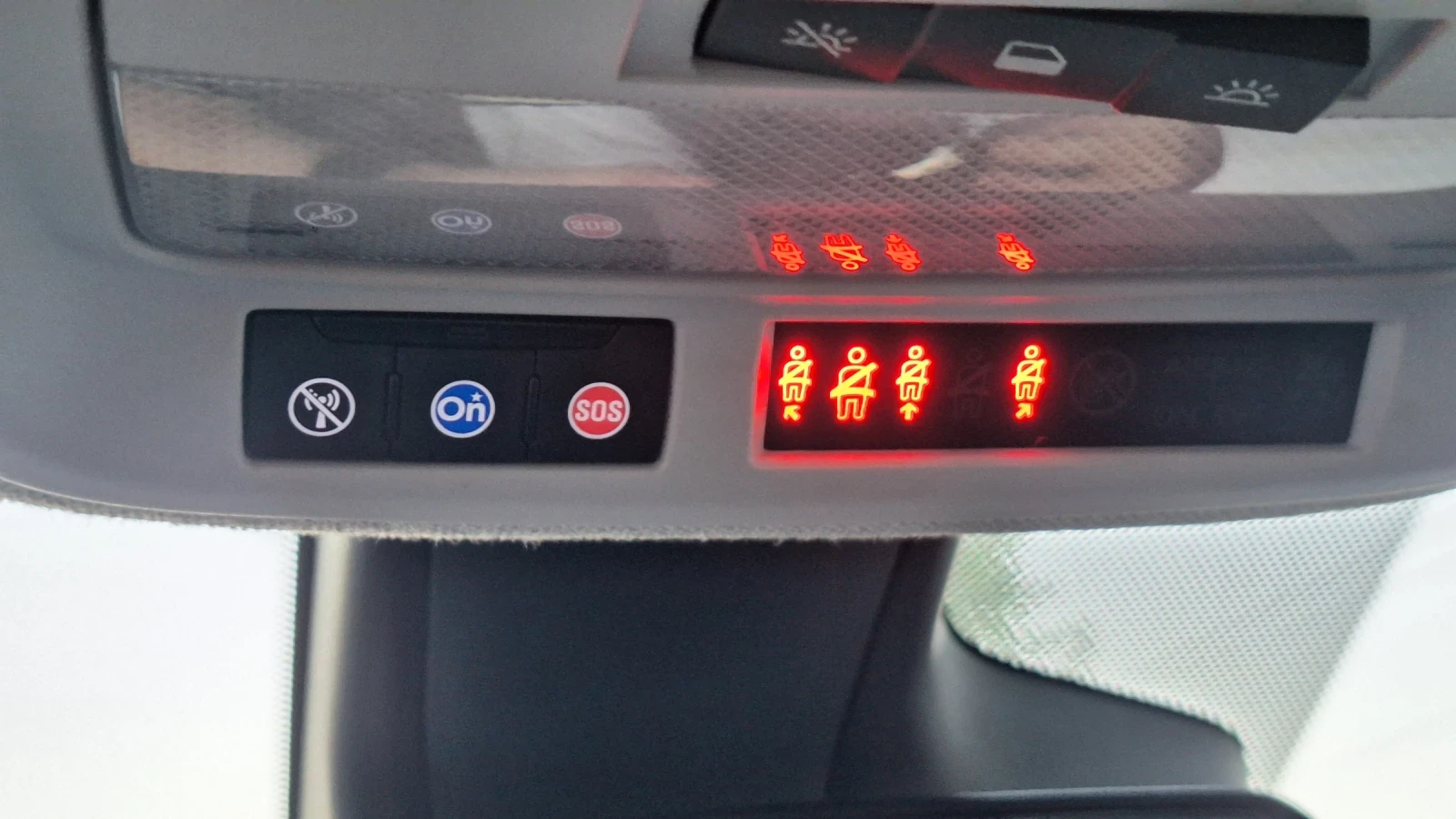 Opel Crossland X 1.2I Euro6B - изображение 8