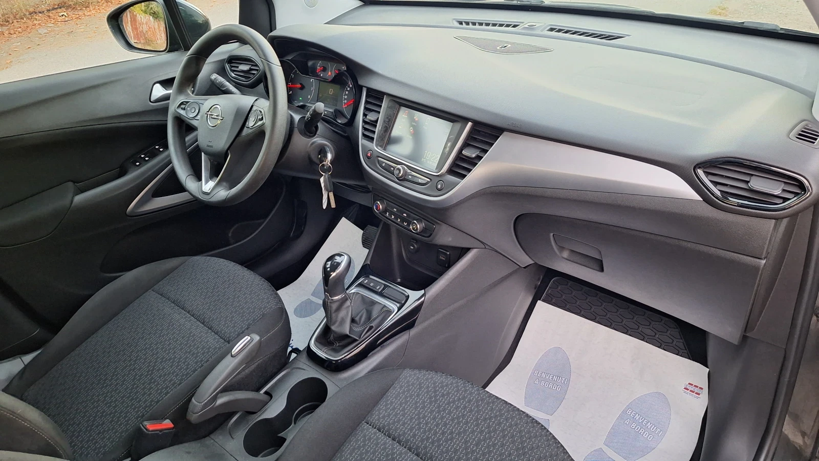 Opel Crossland X 1.2I Euro6B | Mobile.bg   13