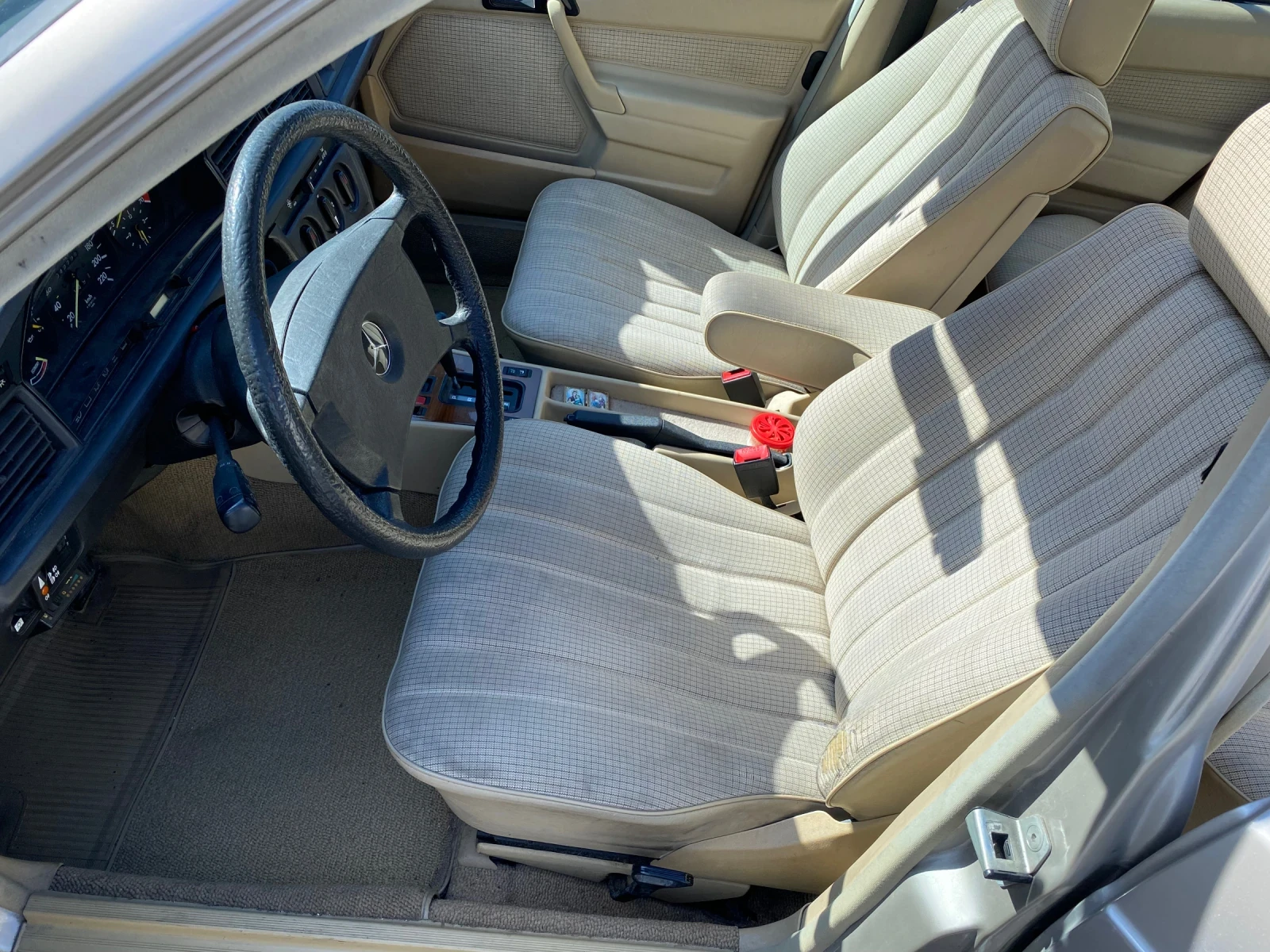 Mercedes-Benz 190 Е - изображение 3
