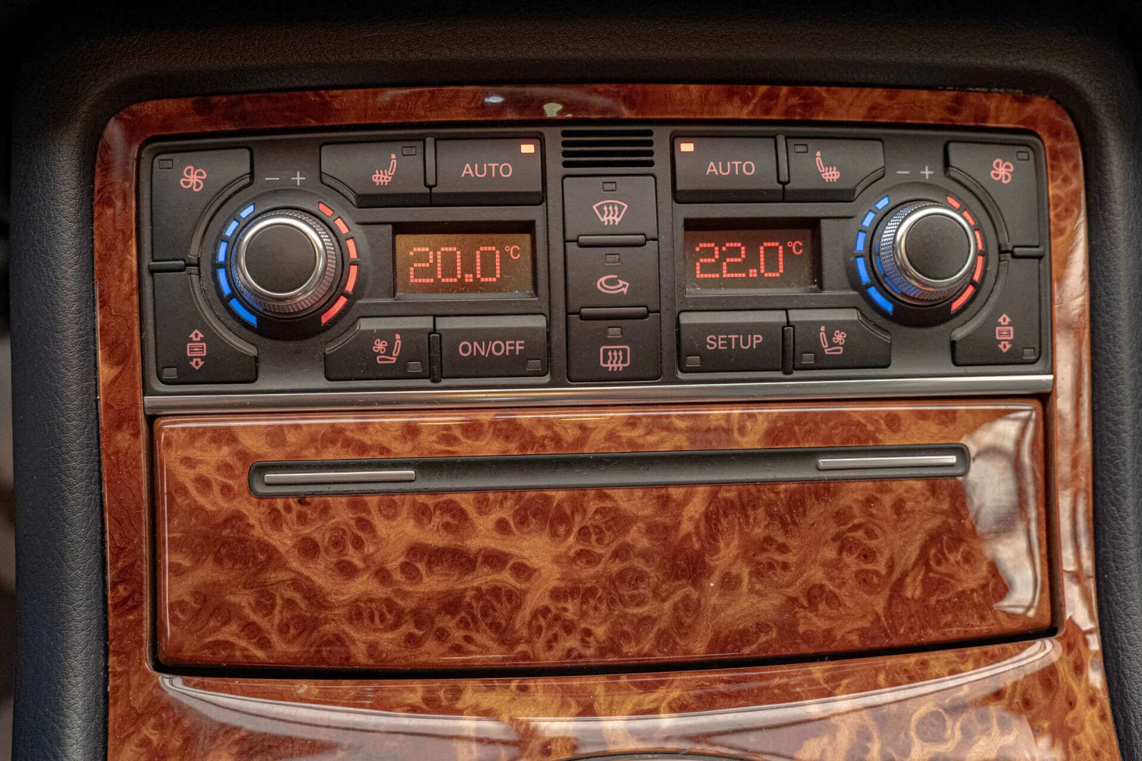 Audi A8 3.7 V8/Quattro/Обдухване/Подгрев Х4/TV/Шибедах - изображение 9