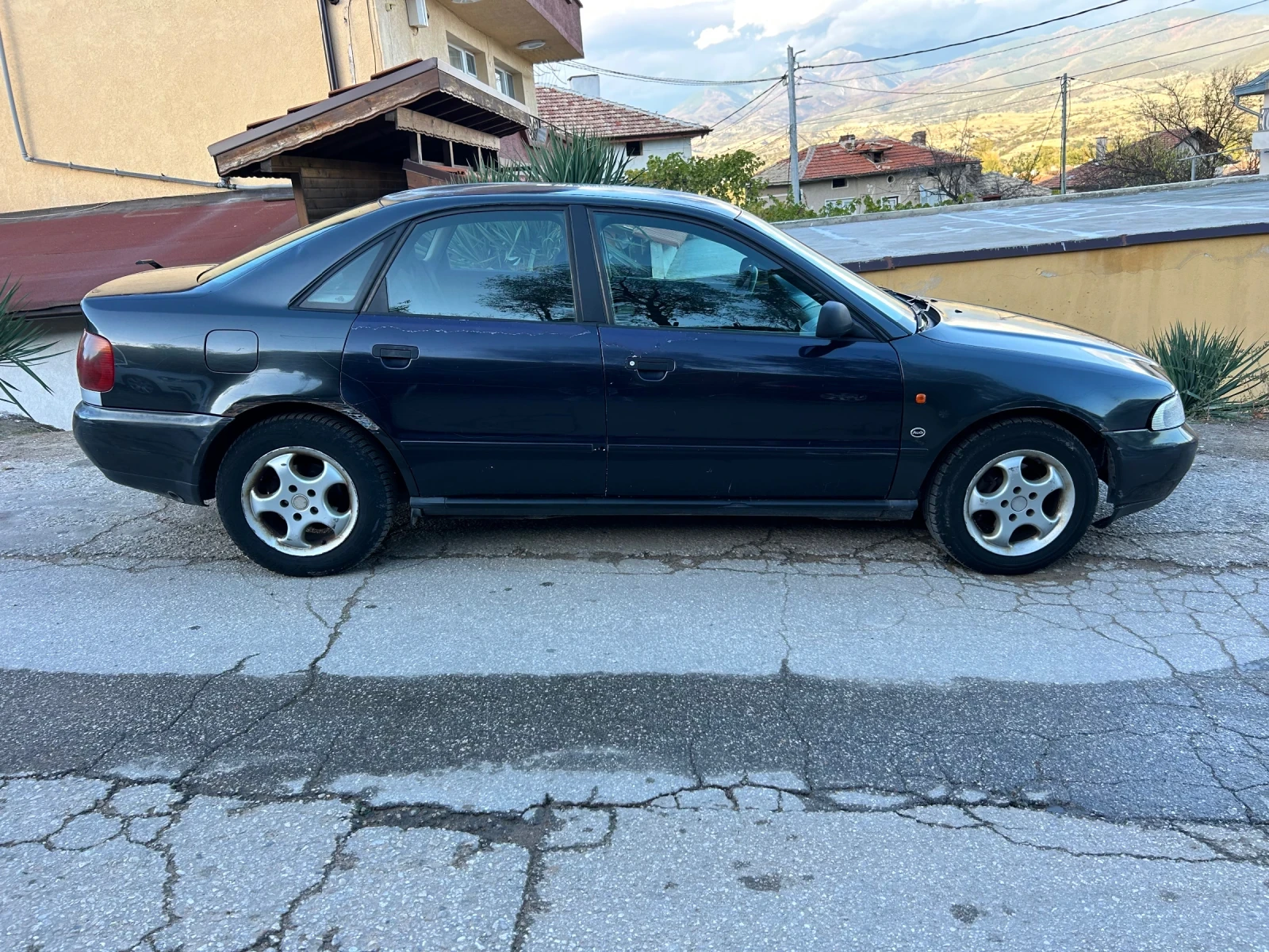 Audi A4 1.6 ГАЗ-БЕНЗИН | Mobile.bg — изображение 13