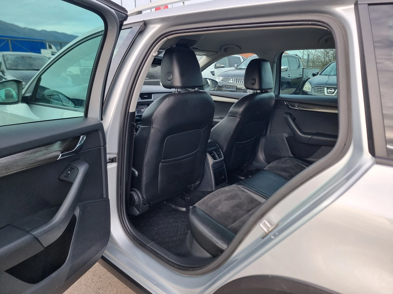 Skoda Octavia 2.0TDI SCOUT | Mobile.bg   11