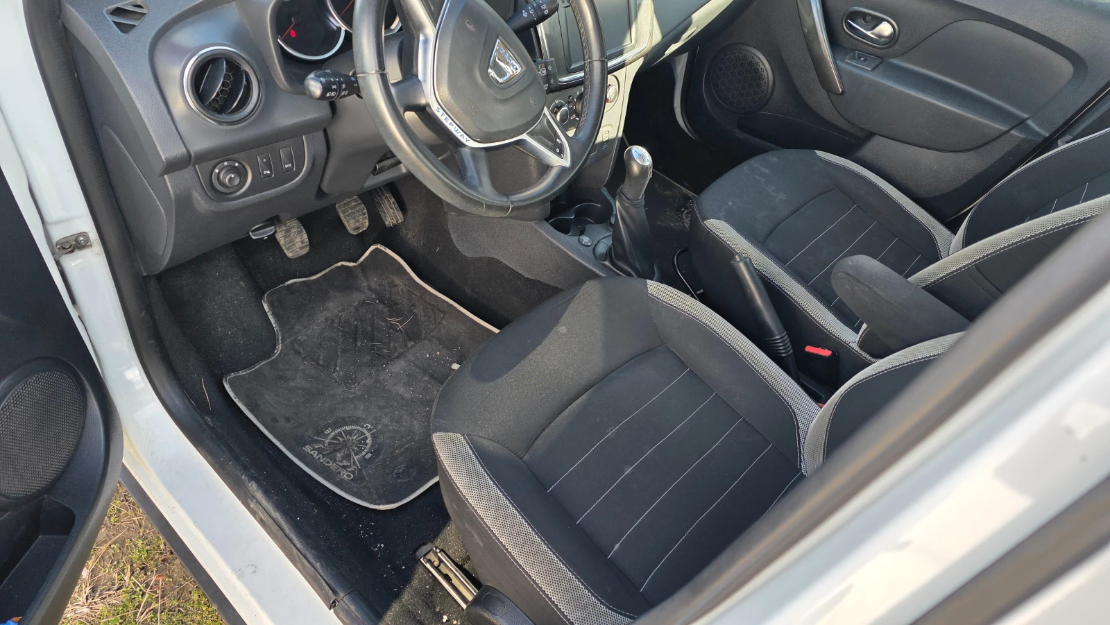 Dacia Sandero 900 тсе - изображение 5