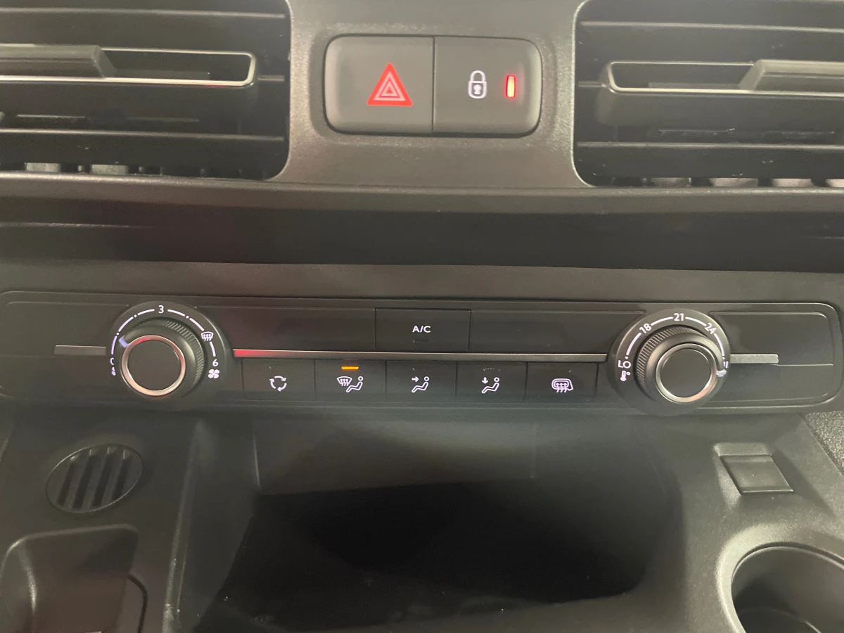 Peugeot Partner Electric, снимка 13 - Автомобили и джипове - 53815280