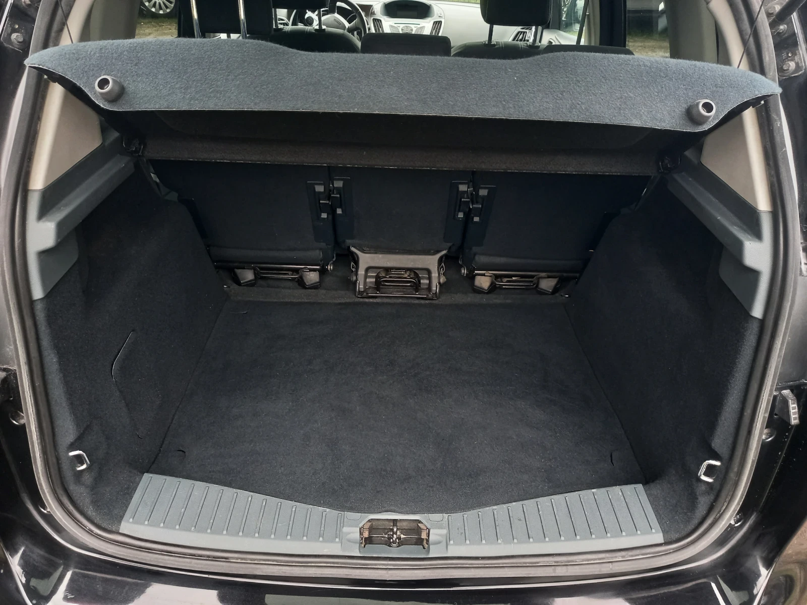 Ford C-max 1.6HDI 116k.c. Titanium NAVI Panorama, снимка 7 - Автомобили и джипове - 54281045