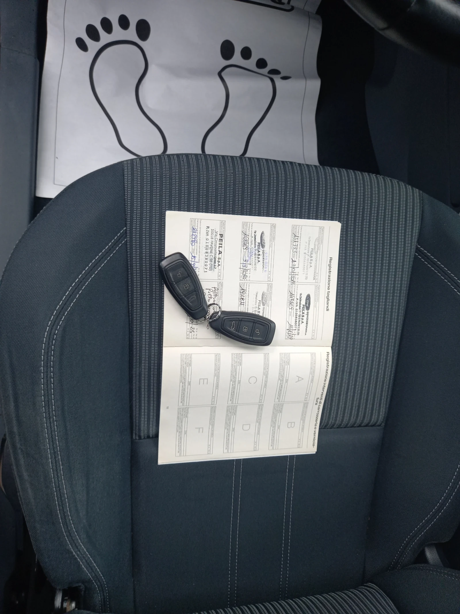 Ford C-max 1.6HDI 116k.c. Titanium NAVI Panorama, снимка 16 - Автомобили и джипове - 54281045