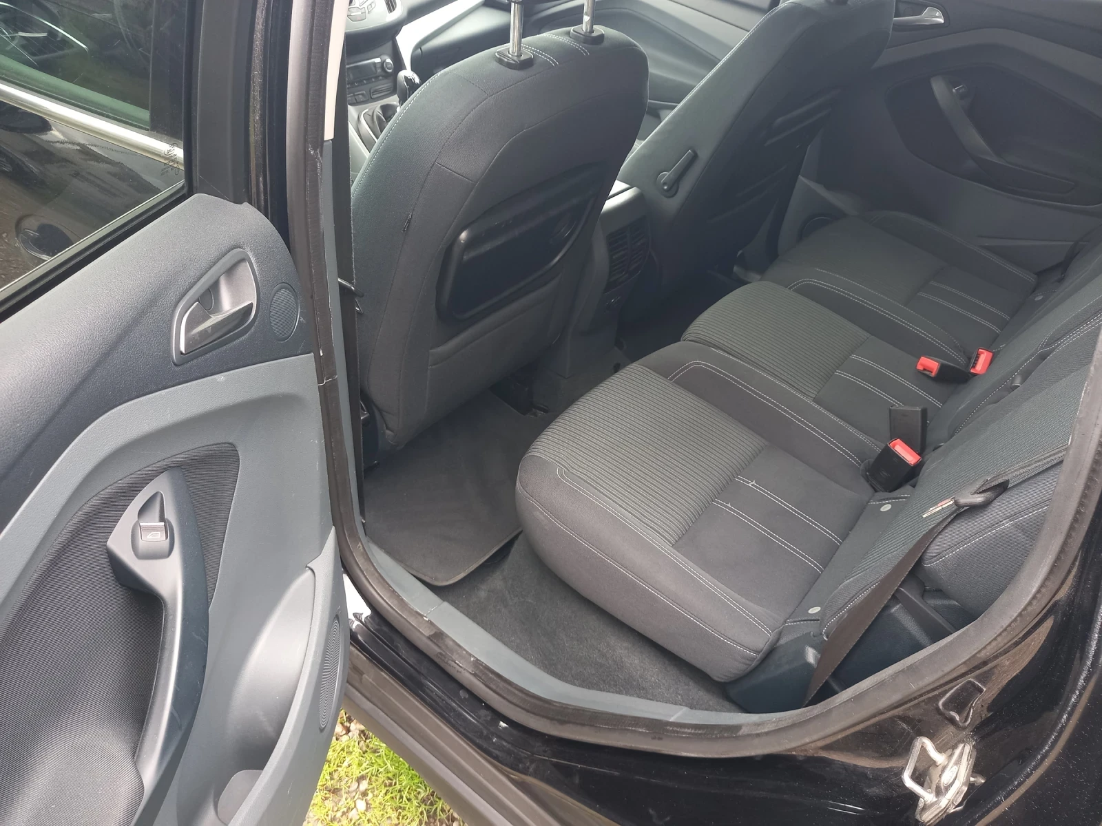 Ford C-max 1.6HDI 116k.c. Titanium NAVI Panorama, снимка 8 - Автомобили и джипове - 54281045