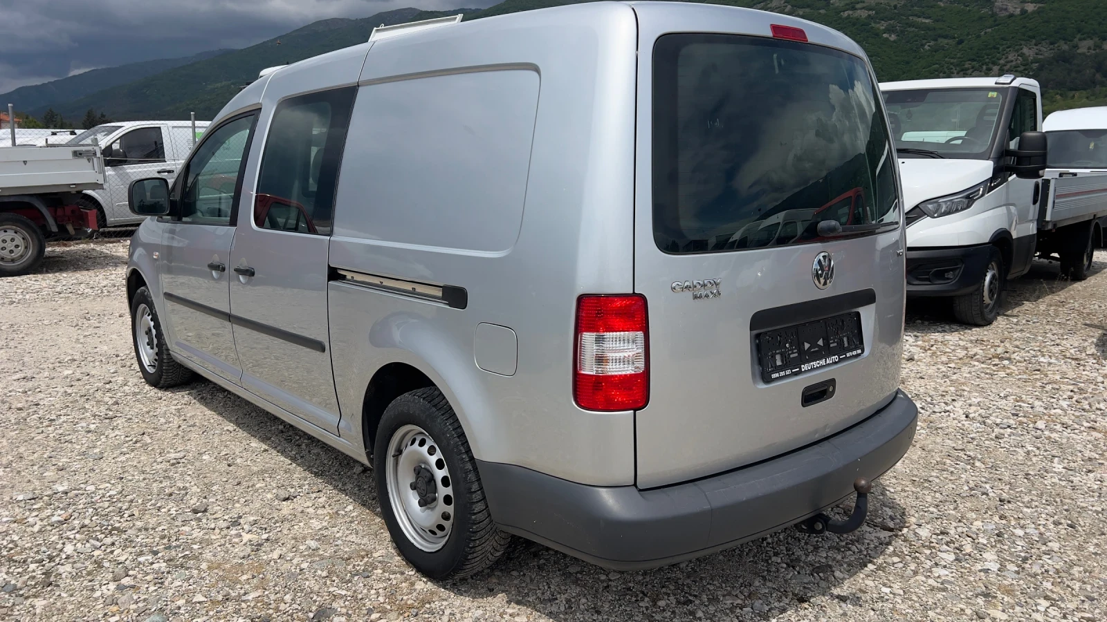 VW Caddy 1.9 TDI 102 коня Макси Климатроник, снимка 5 - Автомобили и джипове - 54607381