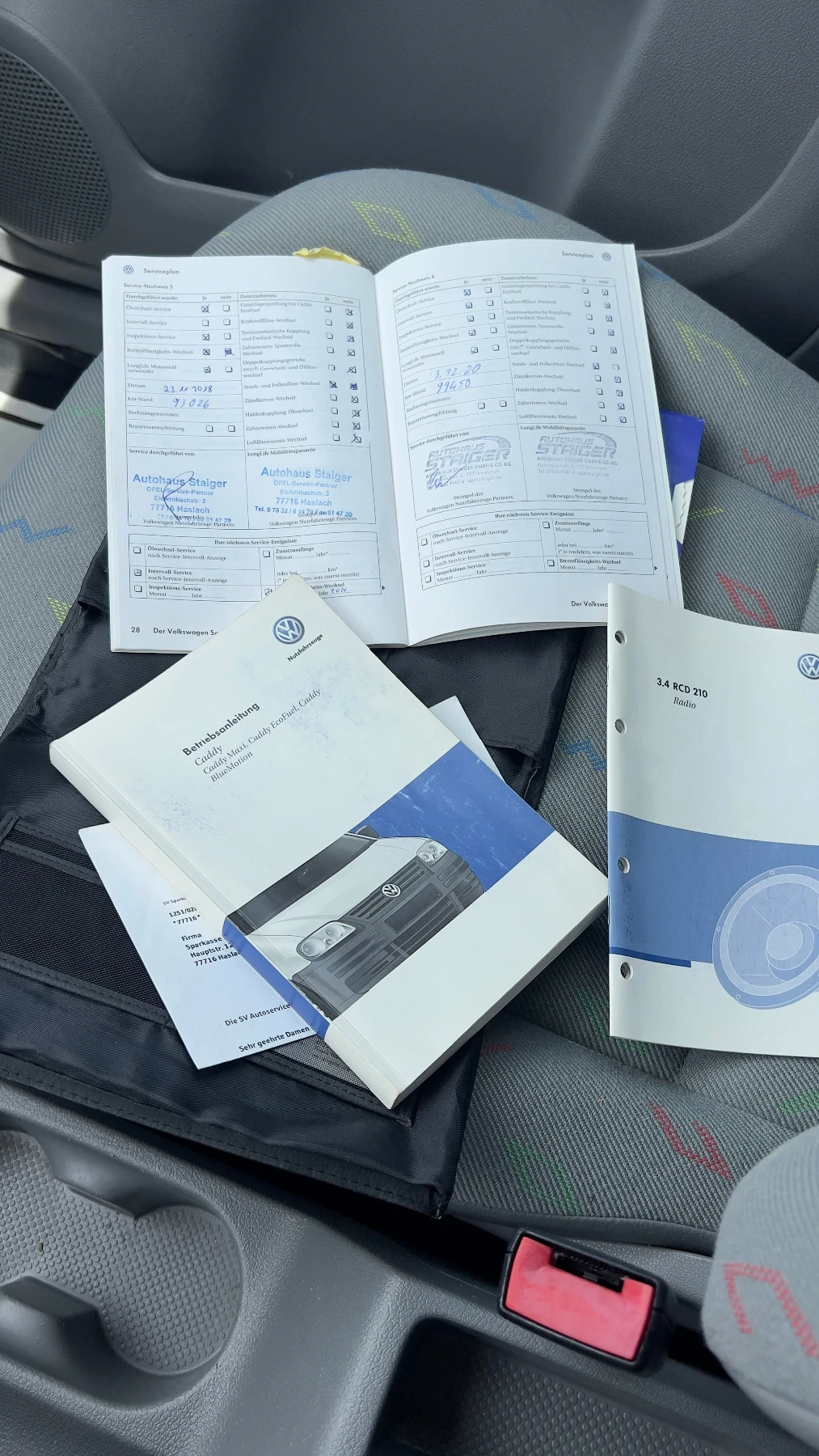 VW Caddy 1.9 TDI 102 коня Макси Климатроник, снимка 14 - Автомобили и джипове - 54607381