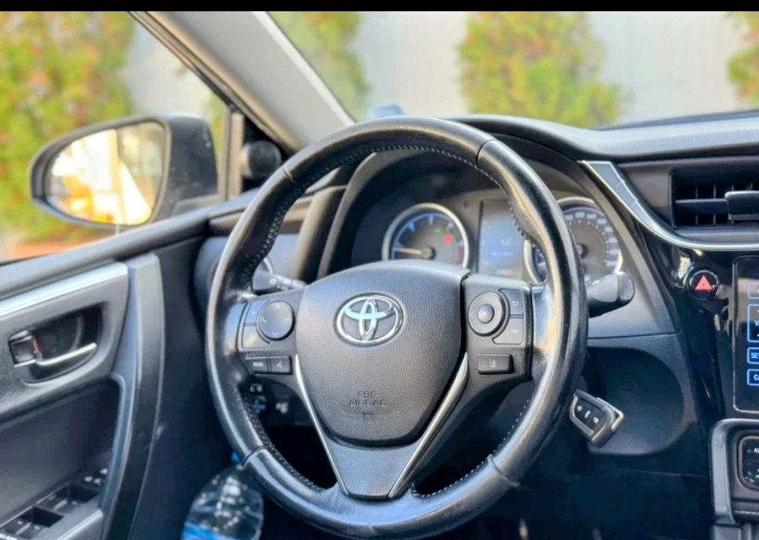 Toyota Corolla 1, 4 D-4D, снимка 2 - Автомобили и джипове - 54634474