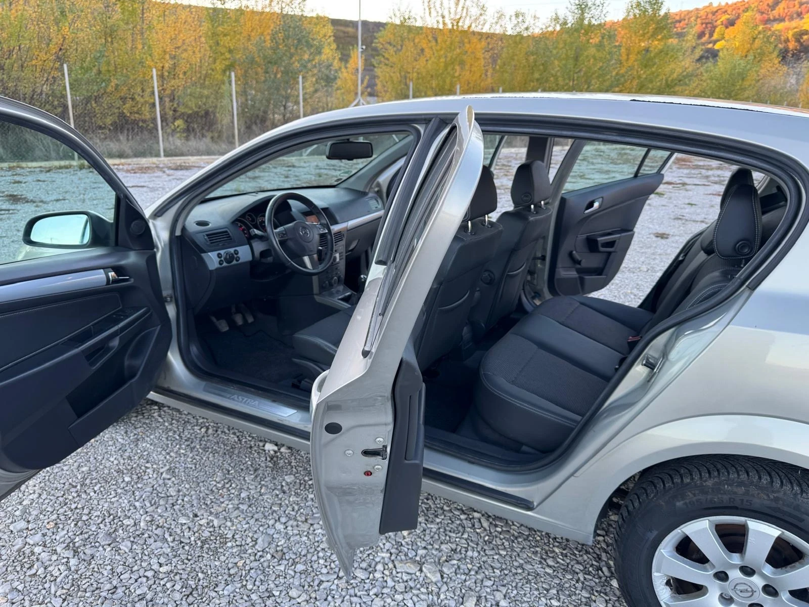 Opel Astra 1.6 i, снимка 8 - Автомобили и джипове - 54697486