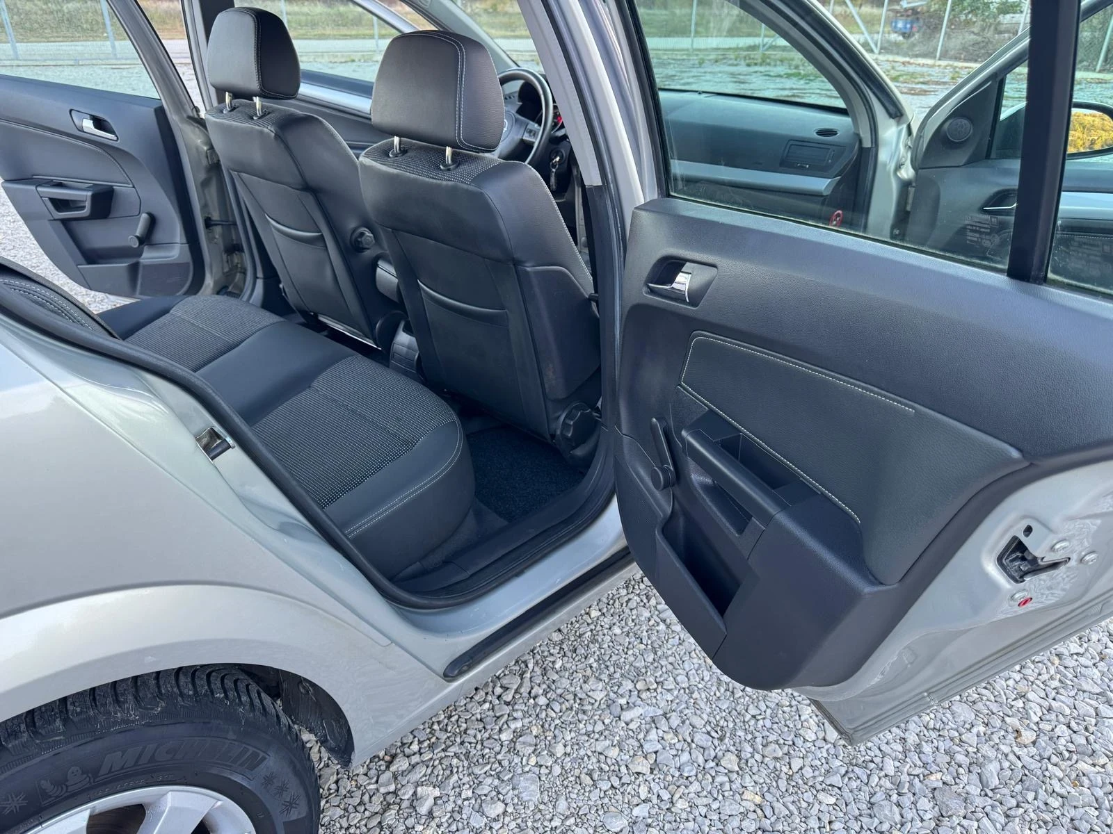 Opel Astra 1.6 i, снимка 11 - Автомобили и джипове - 54697486