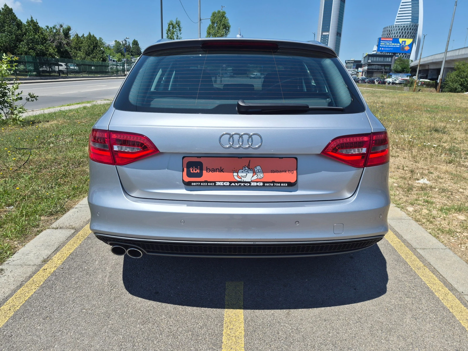 Audi A4 2.0TDI S-LINE 4x4, снимка 4 - Автомобили и джипове - 55047334