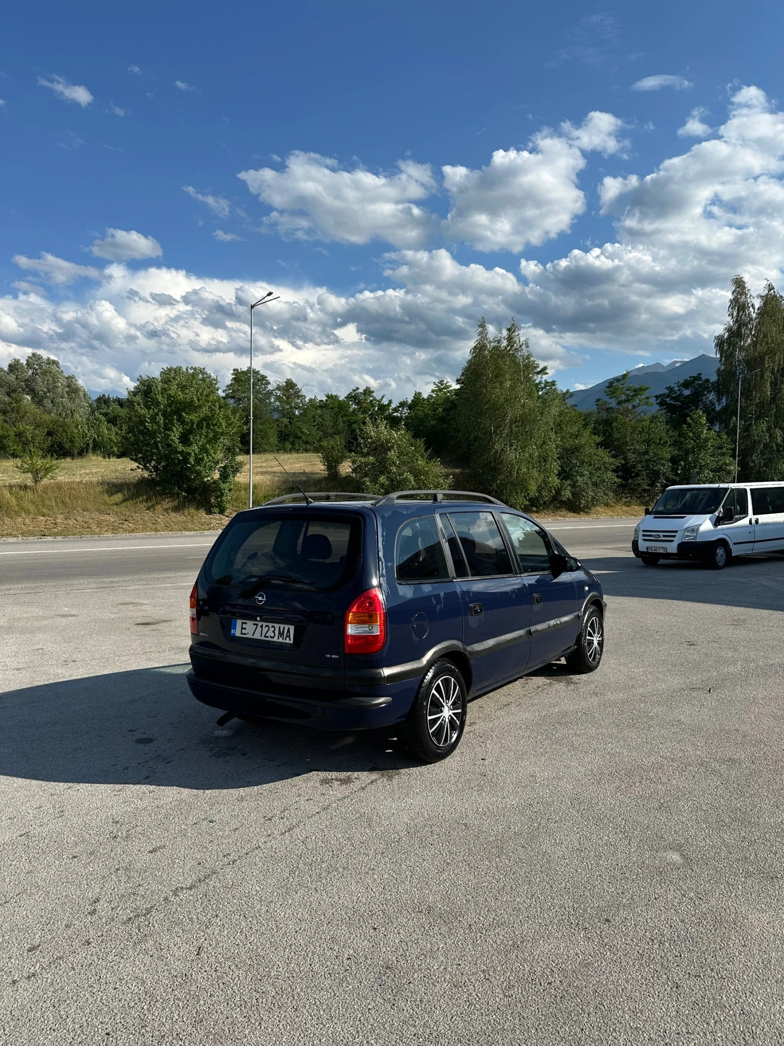 Opel Zafira, снимка 3 - Автомобили и джипове - 55450765
