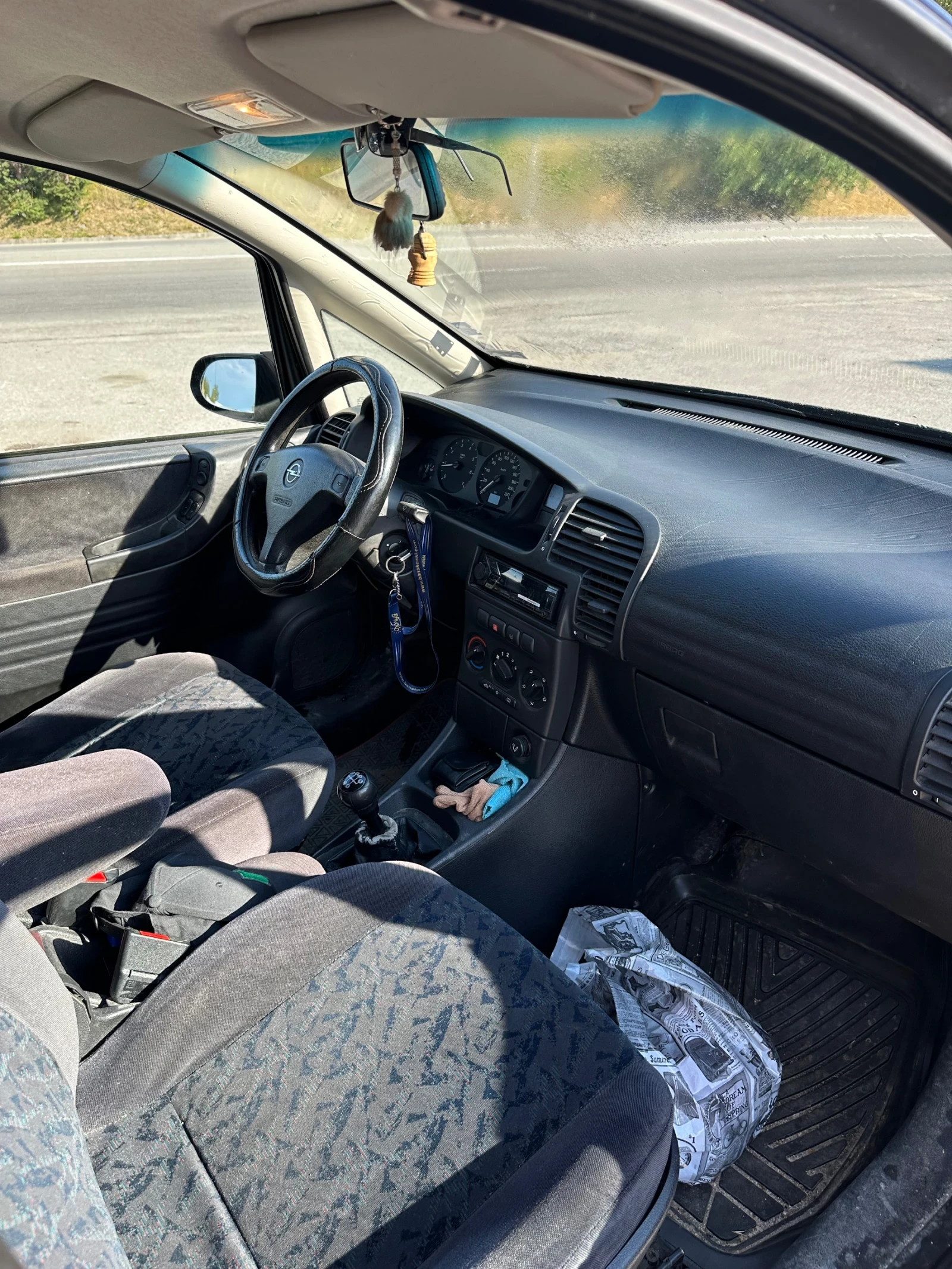 Opel Zafira, снимка 9 - Автомобили и джипове - 55450765