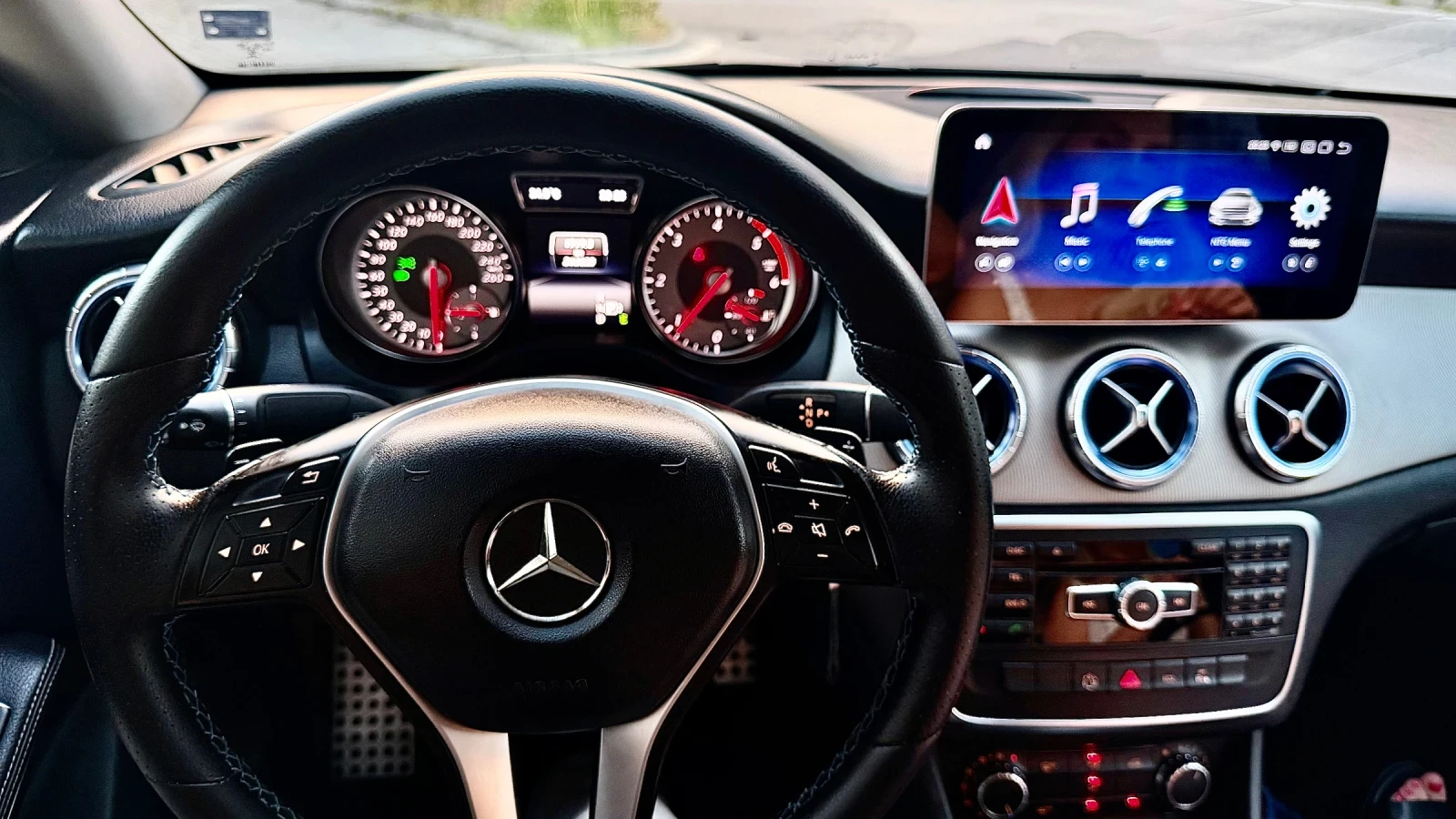Mercedes-Benz CLA, снимка 13 - Автомобили и джипове - 55717216