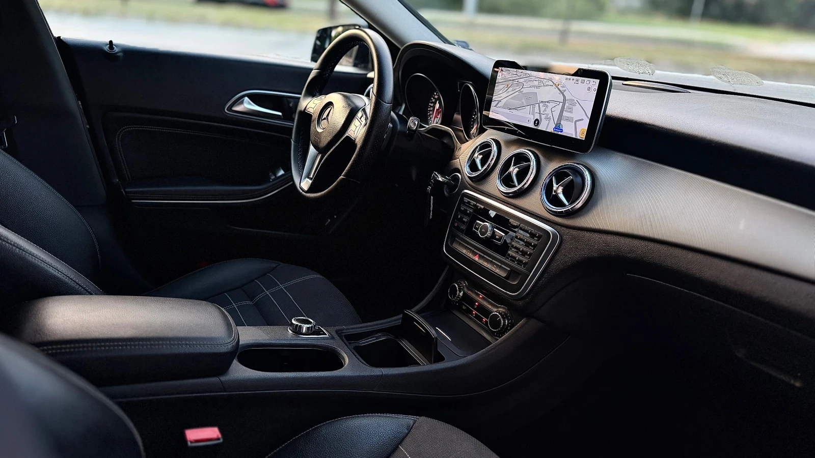 Mercedes-Benz CLA, снимка 11 - Автомобили и джипове - 55717216