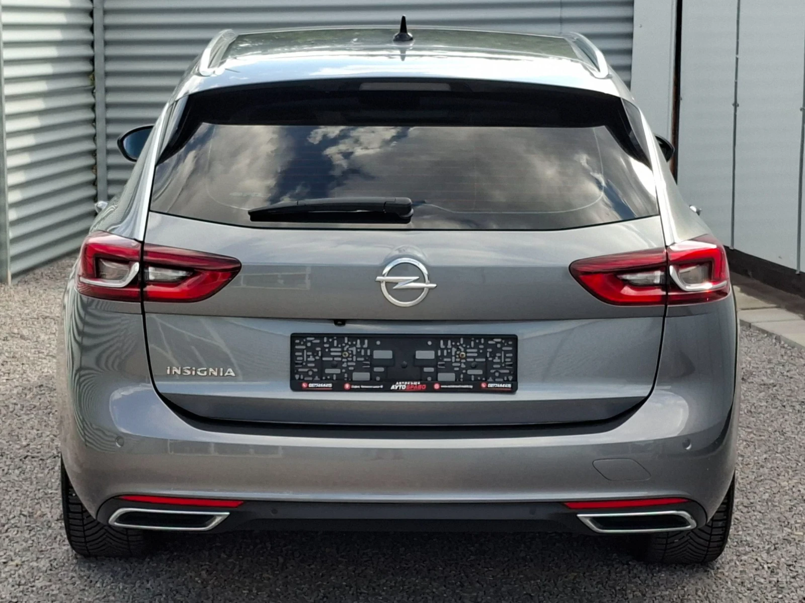 Opel Insignia 2.0CDTI/Фейслифт/Автомат/ТОП, снимка 5 - Автомобили и джипове - 55931909