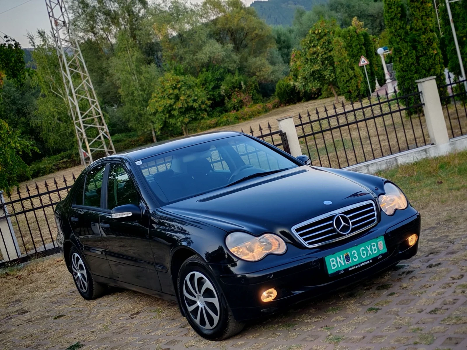 Mercedes-Benz C 200 2.2CDI(116)* АВТОМАТИК* КЛИМАТРОНИК* НОВ ВНОС* , снимка 10 - Автомобили и джипове - 56023765