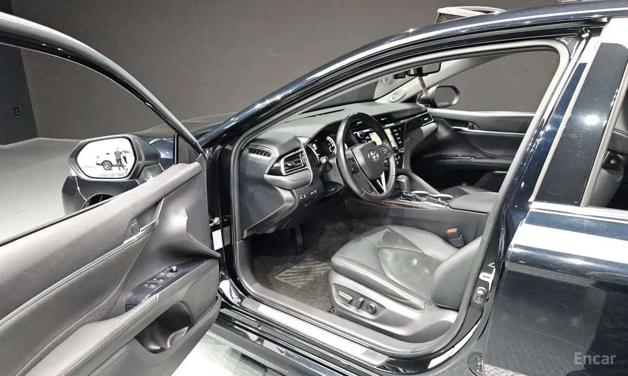 Toyota Camry * 2.5 * ФИНАНСИРАНЕ, снимка 10 - Автомобили и джипове - 56365558