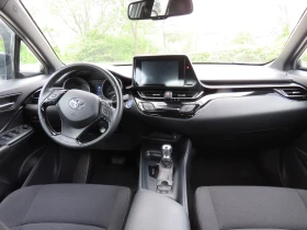 Toyota C-HR * * * 1.8 HYBRID FULL SERVICE HISTORY* * *  | Mobile.bg    12