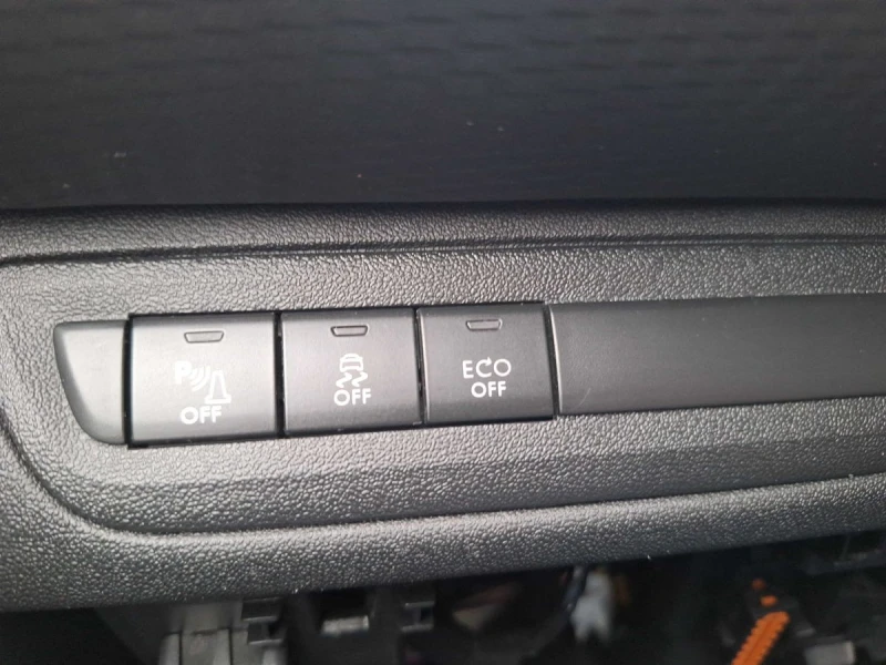 Peugeot 2008 БЕНЗИН* АВТОМАТИК* FACELIFT* ОЧАКВАН* ВНОС* * * , снимка 13 - Автомобили и джипове - 46836592