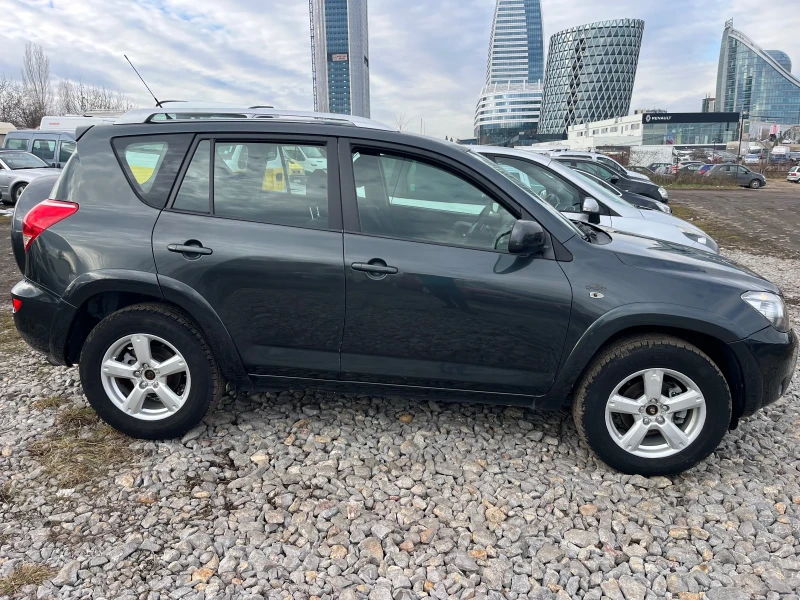 Toyota Rav4 2.2 D CAT 177 кс БАРТЕР , ЛИЗИНГ, снимка 2 - Автомобили и джипове - 48799368