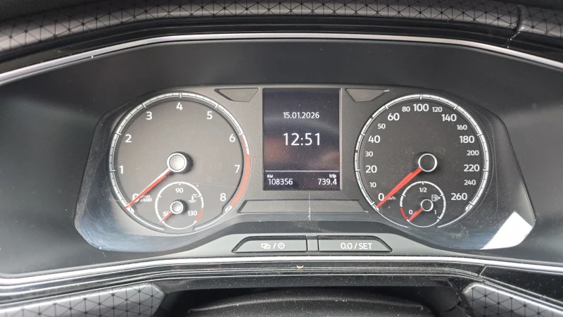 VW T-Cross Style, снимка 8 - Автомобили и джипове - 53139373