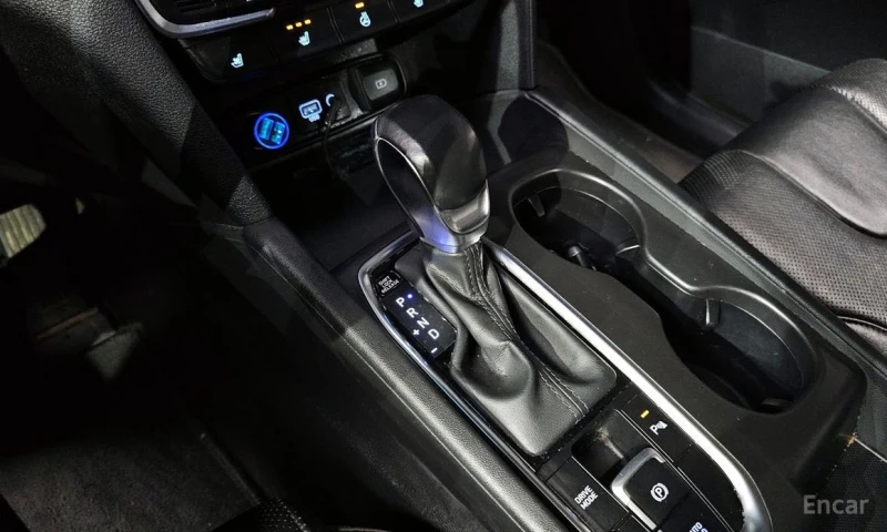 Hyundai Santa fe, снимка 9 - Автомобили и джипове - 53450440