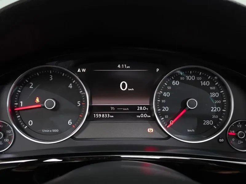 VW Touareg V6 3.0 Tdi Bluemotion Premium 7P5, снимка 7 - Автомобили и джипове - 55101656