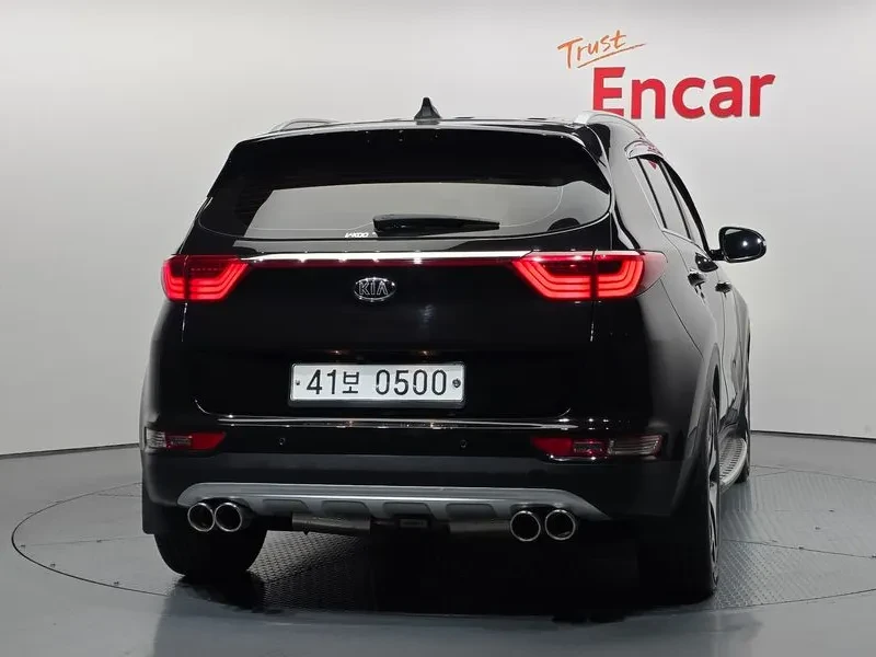 Kia Sportage 1.7 2Wd Noblesse, снимка 4 - Автомобили и джипове - 55789222