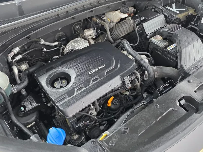Kia Sportage 1.7 2Wd Noblesse, снимка 6 - Автомобили и джипове - 55789222