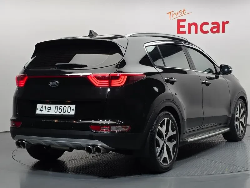 Kia Sportage 1.7 2Wd Noblesse, снимка 2 - Автомобили и джипове - 55789222