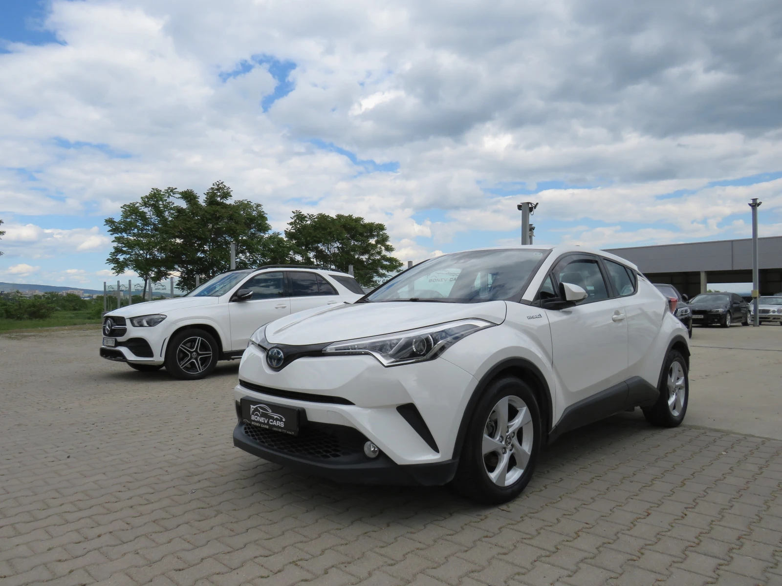 Toyota C-HR * * * 1.8 HYBRID FULL SERVICE HISTORY* * *  - изображение 3