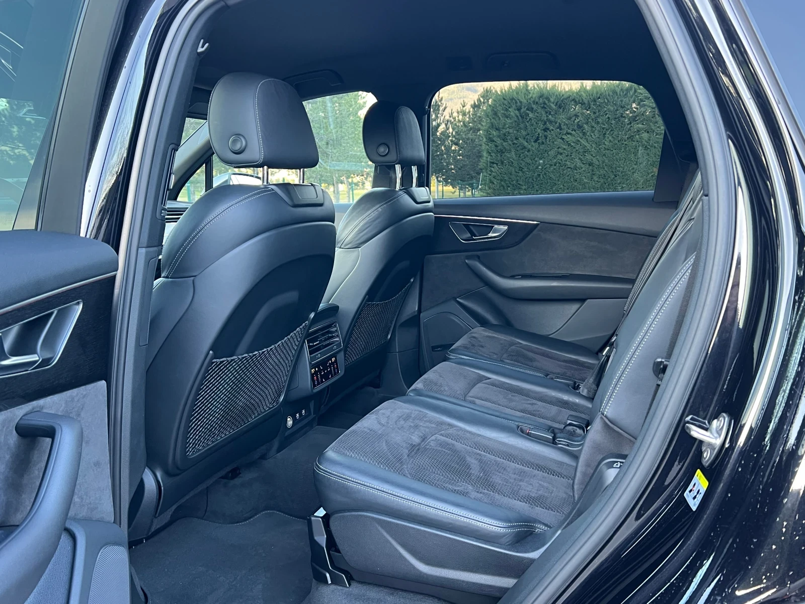 Audi Q7 50 TDI * S LINE* BLACK EDITION* QUATTRO* 7- МЕСТЕН - изображение 10