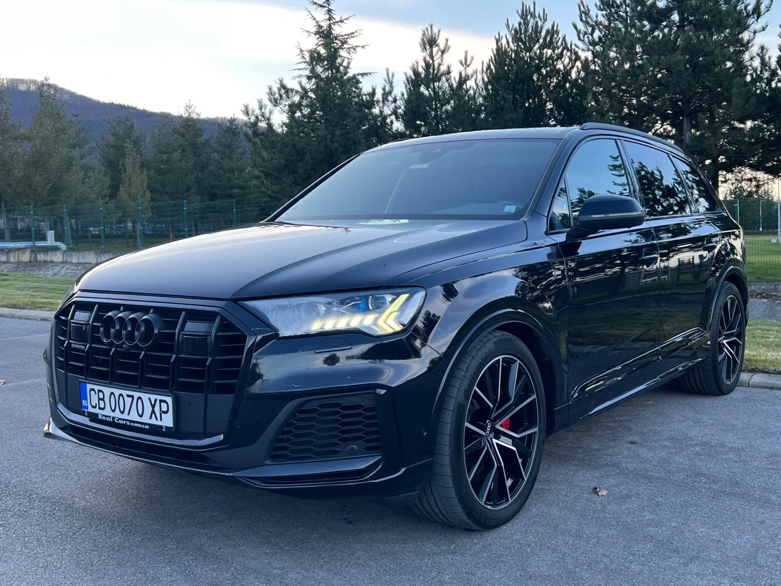 Audi Q7 50 TDI * S LINE* BLACK EDITION* QUATTRO* 7- МЕСТЕН - изображение 4
