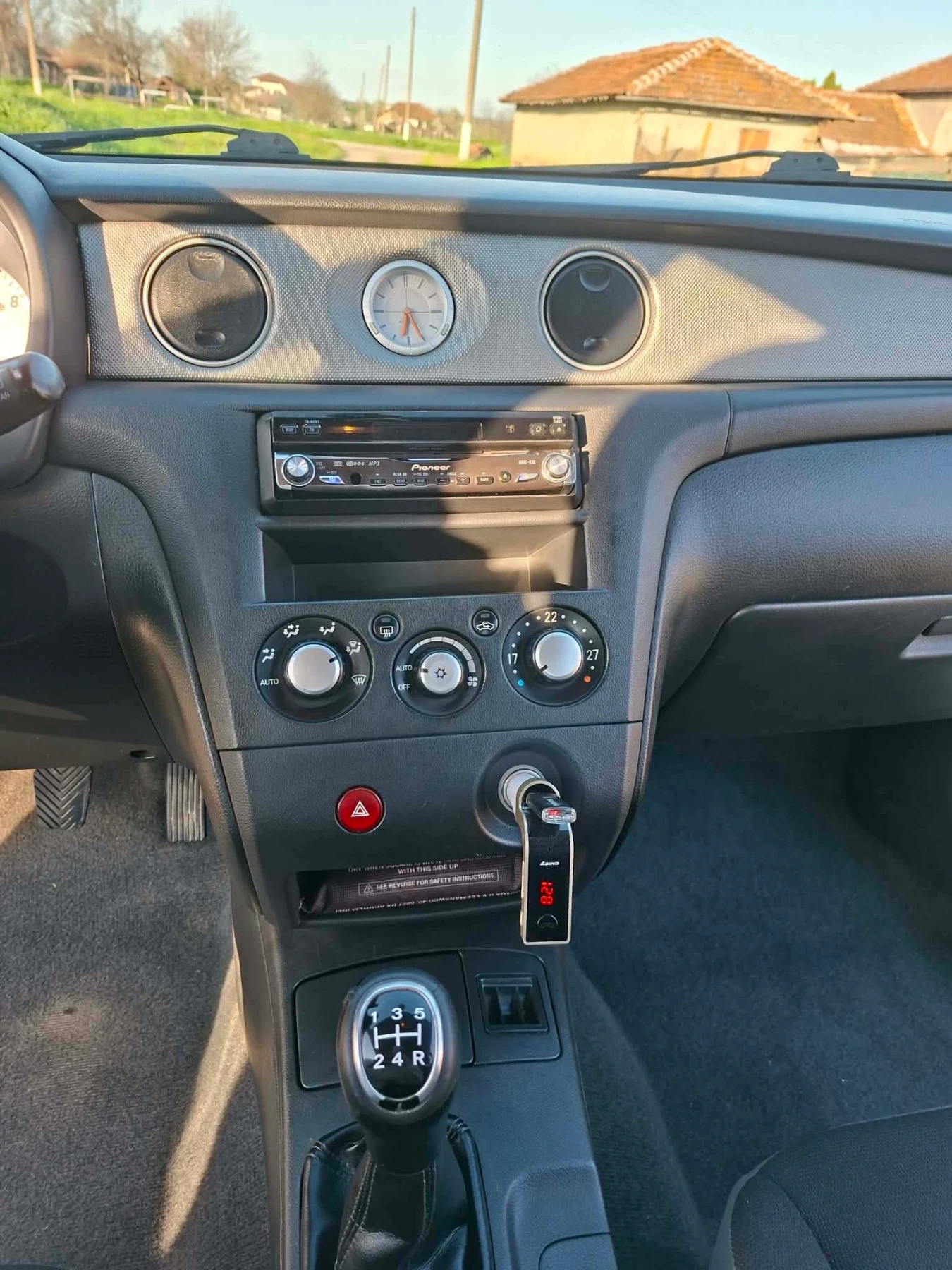 Mitsubishi Outlander, снимка 7 - Автомобили и джипове - 54248193