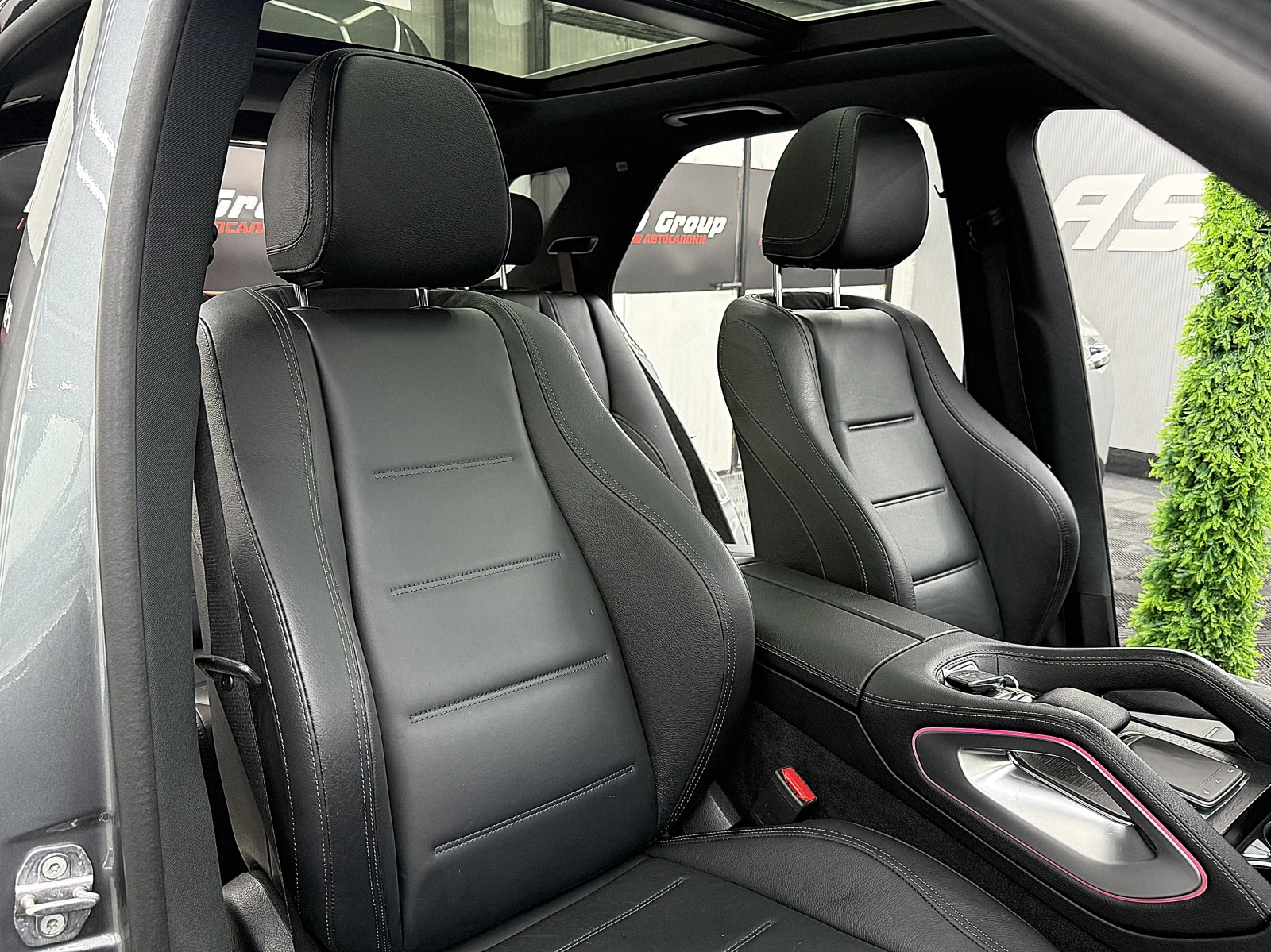 Mercedes-Benz GLE 400 AMG-line/PANORAMA/360-K/GERMANY СОБСТВЕН ЛИЗИНГ, снимка 13 - Автомобили и джипове - 54938152