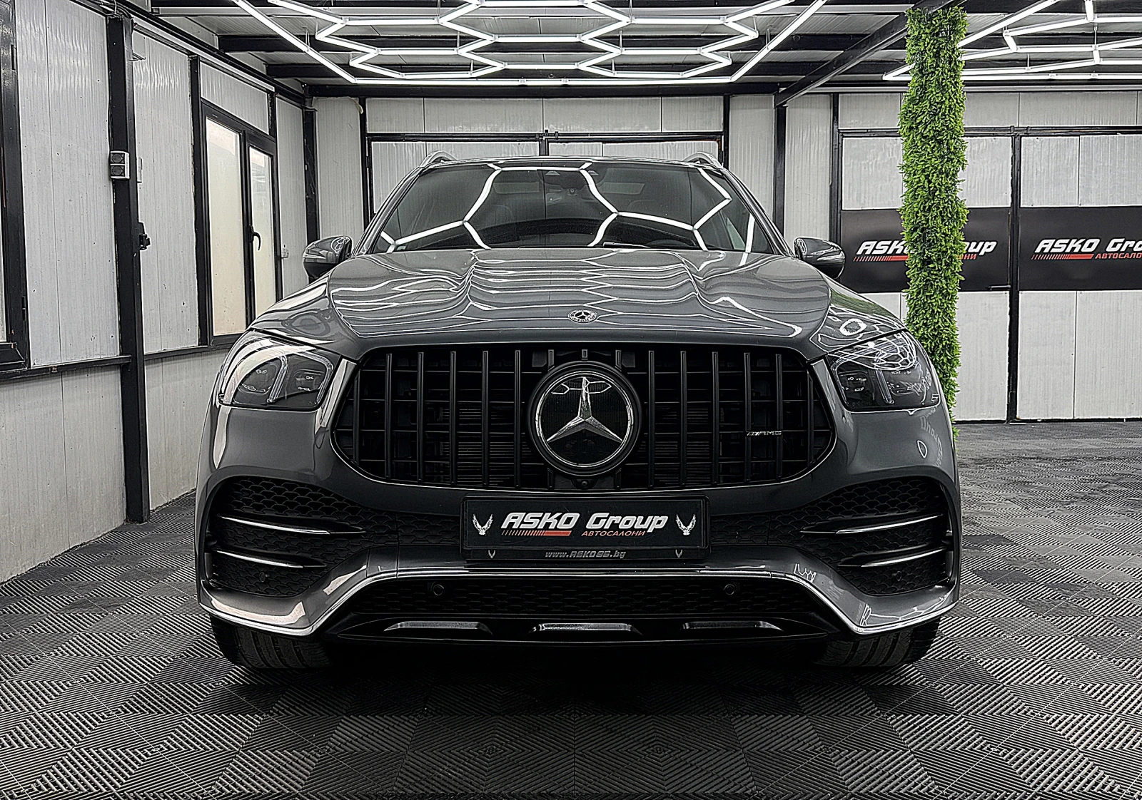 Mercedes-Benz GLE 400 AMG-line/PANORAMA/360-K/GERMANY СОБСТВЕН ЛИЗИНГ, снимка 2 - Автомобили и джипове - 54938152
