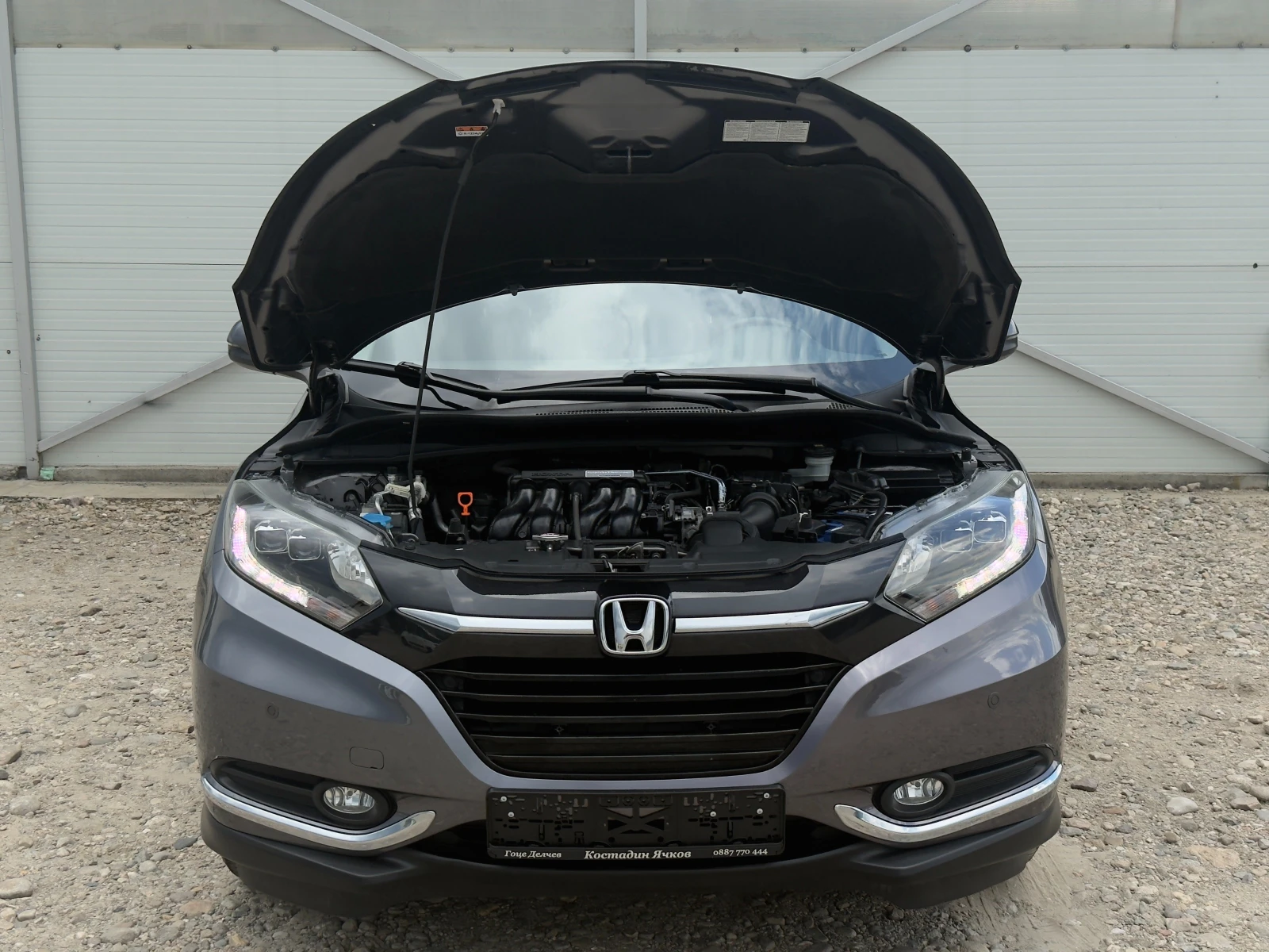 Honda Hr-v 1.5i-VTEC Панорама/Автомат/Навигация/Камера/Лизинг, снимка 16 - Автомобили и джипове - 55016643