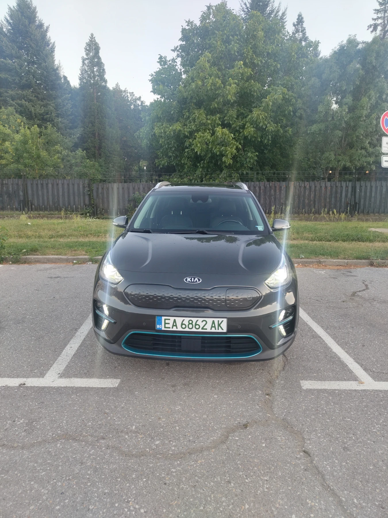 Kia Niro 65kWh/SOH100%/KIA CONNECT, снимка 2 - Автомобили и джипове - 55837436