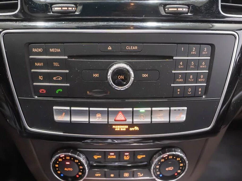 Mercedes-Benz GLE 400 4MATIC AMG LINE* HARMAN KARDON* 360* PANORAMA* , снимка 12 - Автомобили и джипове - 55465101