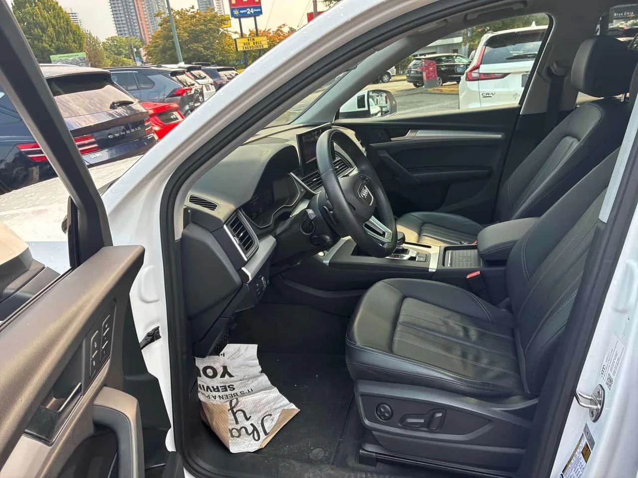 Audi Q5 * PROGRESSIV * ГЛАВНО ПРЕДСТАВИТЕЛСТВО НА HONDA* , снимка 8 - Автомобили и джипове - 55702395