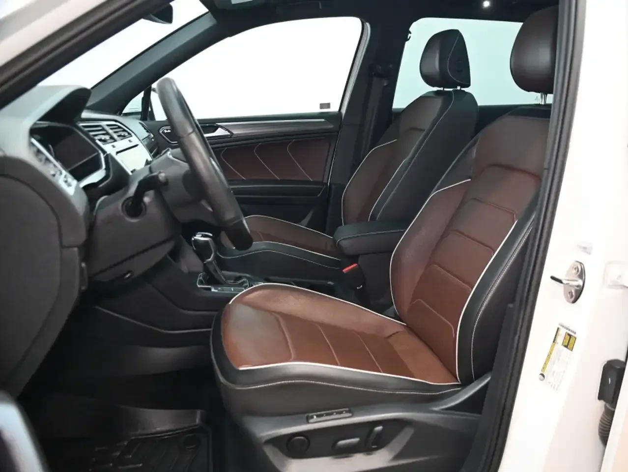 VW Tiguan Allspace R LINE* �����* 7 �����* ��������� ����� | Mobile.bg � ����������� 12