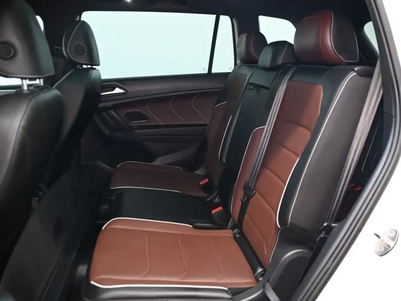 VW Tiguan Allspace R LINE* �����* 7 �����* ��������� ����� | Mobile.bg � ����������� 10
