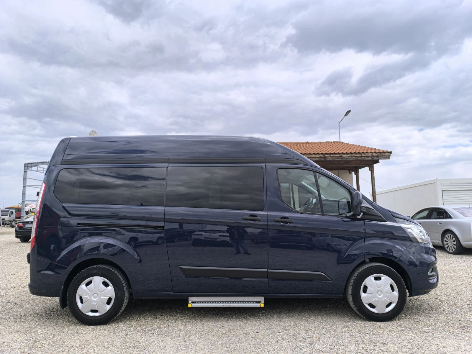 Ford Transit Custom 2.0D 8+ 1, снимка 7 - Бусове и автобуси - 54147412