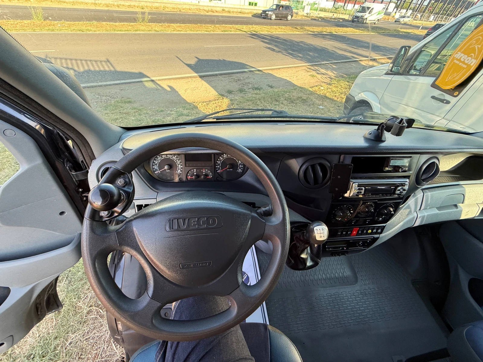 Iveco Daily 3.0, снимка 15 - Бусове и автобуси - 55871806