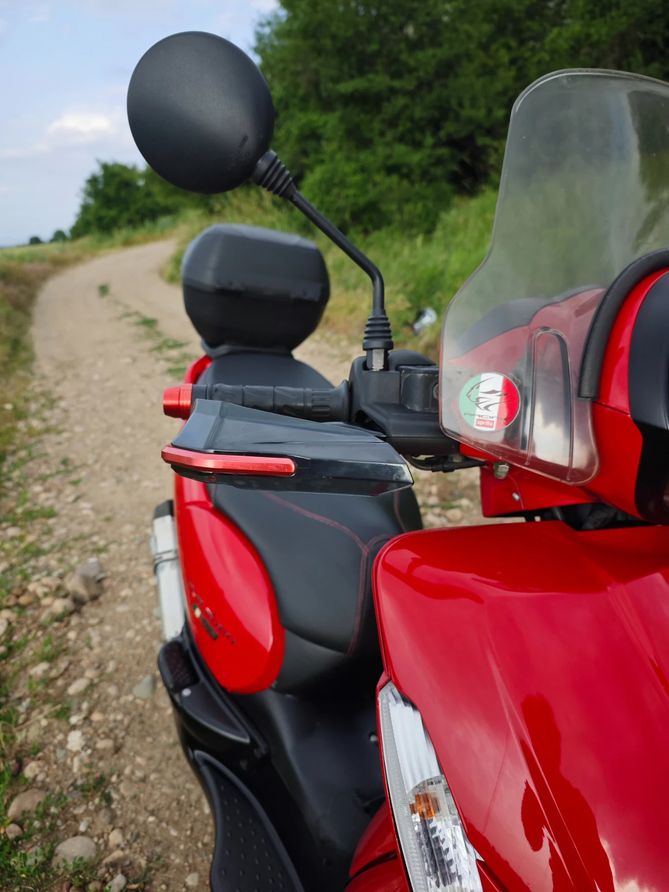 Aprilia Scarabeo 300S  - изображение 10