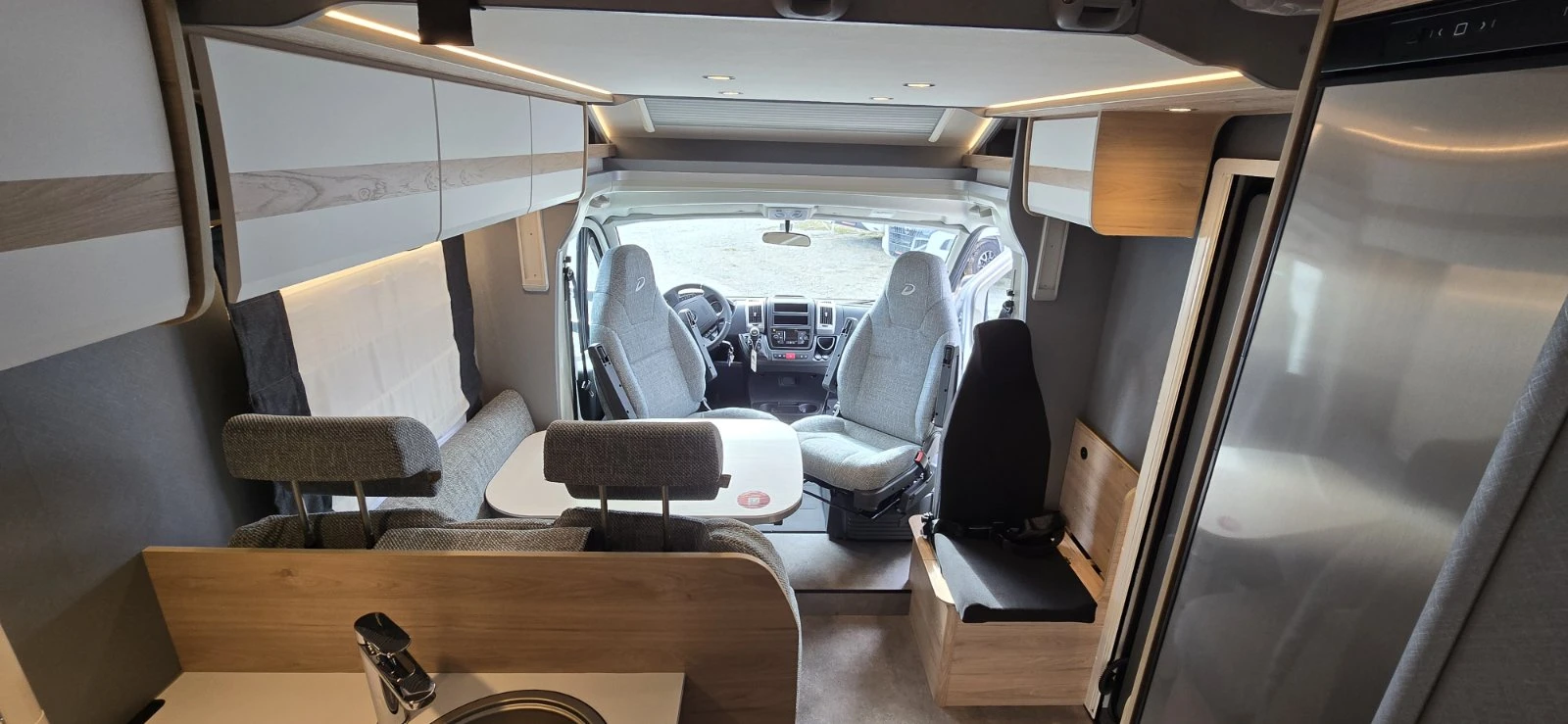 Кемпер Dethleffs Just Camp 7052EB - изображение 7