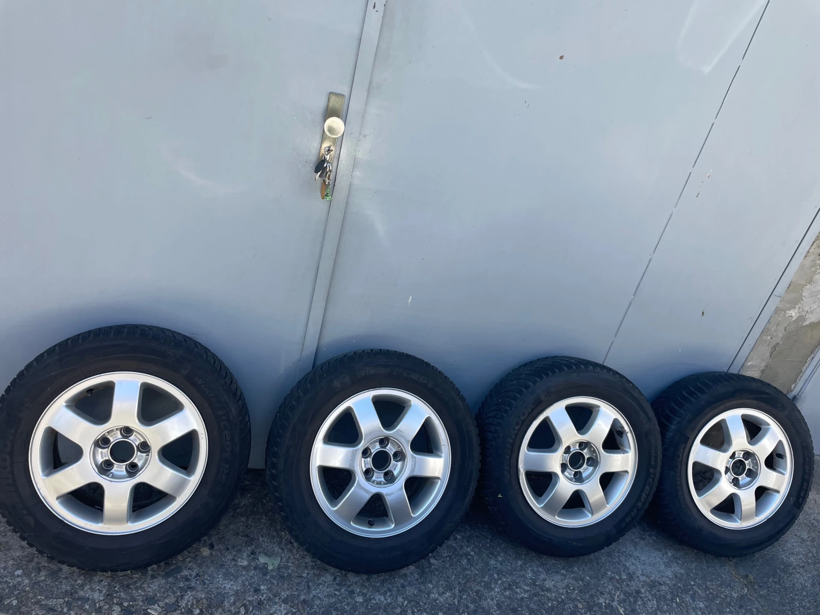 Гуми с джанти Hankook 195/65R15